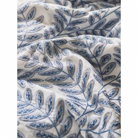 Jane Churchill Kingswood Fabrics Bryony Fabric - Green - J0125-01 - Image 3